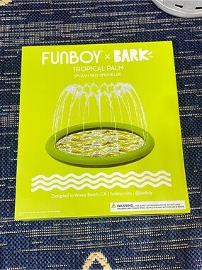 Fun boy x Bark Splash Pad Sprinkler